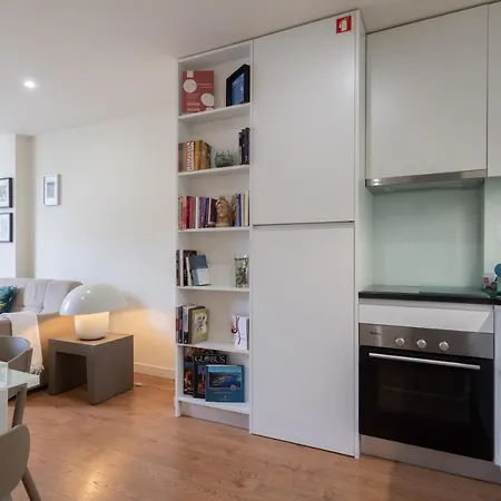 Domus 21 - Entreparedes Apartamento *