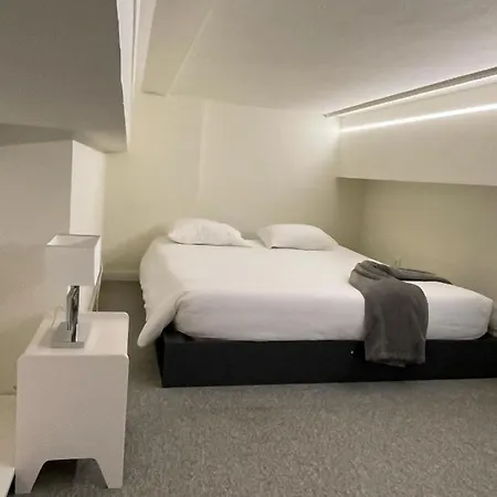 Domus 21 - Entreparedes Apartamento *